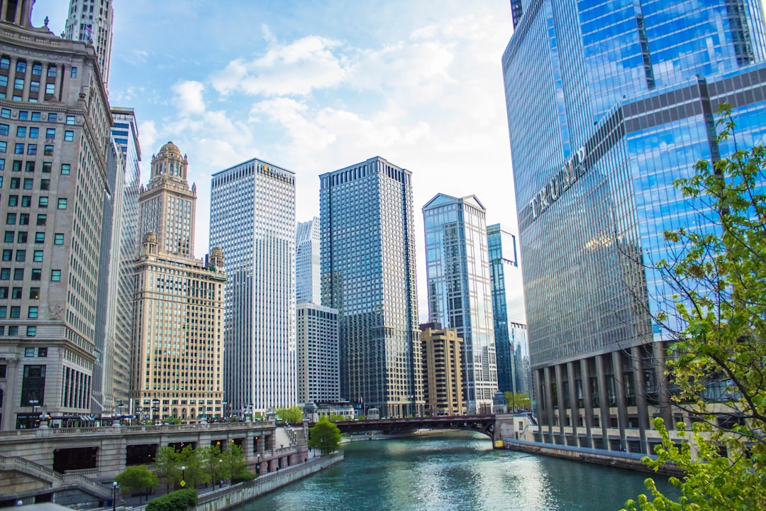 Chicago Riverwalk (Photo via Unsplash)
