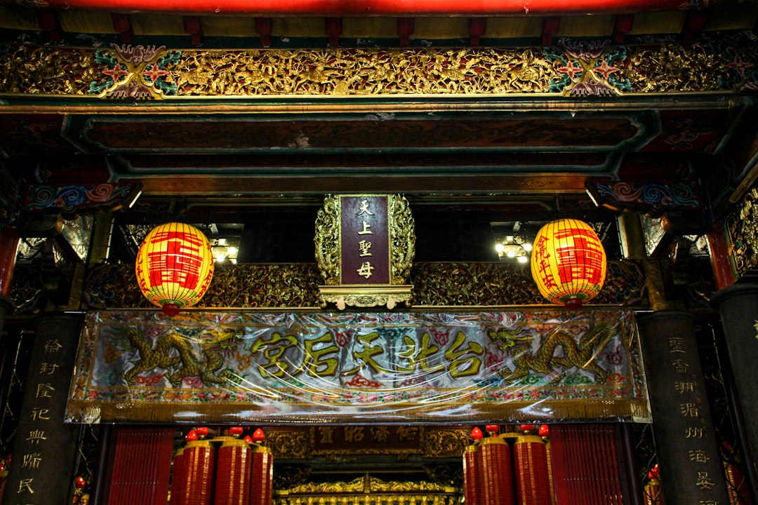 Chinese temple architecture (Photo via Unsplash)