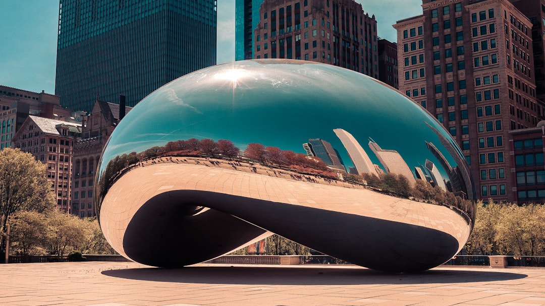 Cloud Gate sculpture (Photo via Unsplash)