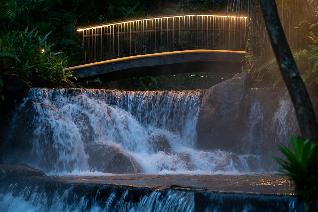 La Fortuna hot springs (Photo via Unsplash)