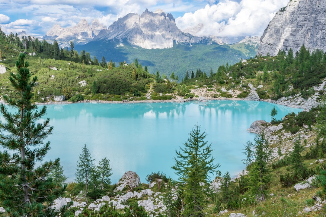 Lake Louise turquoise (Photo via Unsplash)