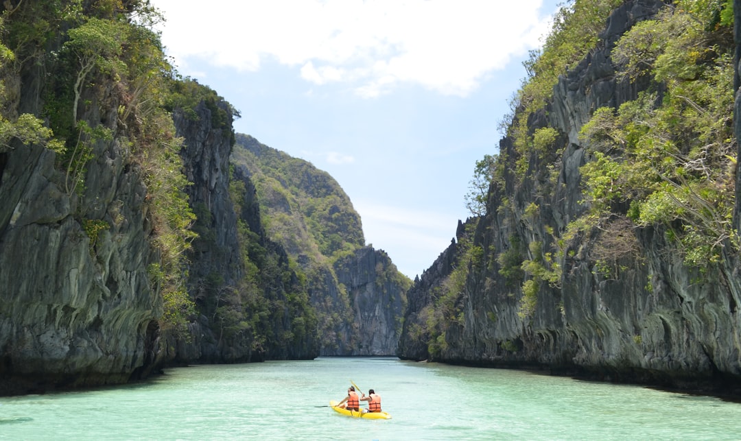 Limestone cliffs Palawan (Photo via Unsplash)