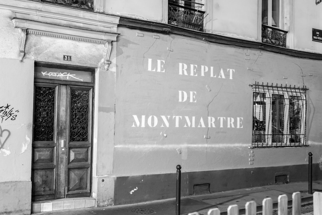 Montmartre street (Photo via Unsplash)