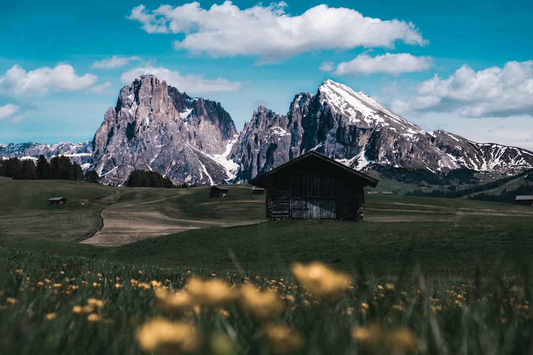 Mount Schlern hike (Photo via Unsplash)