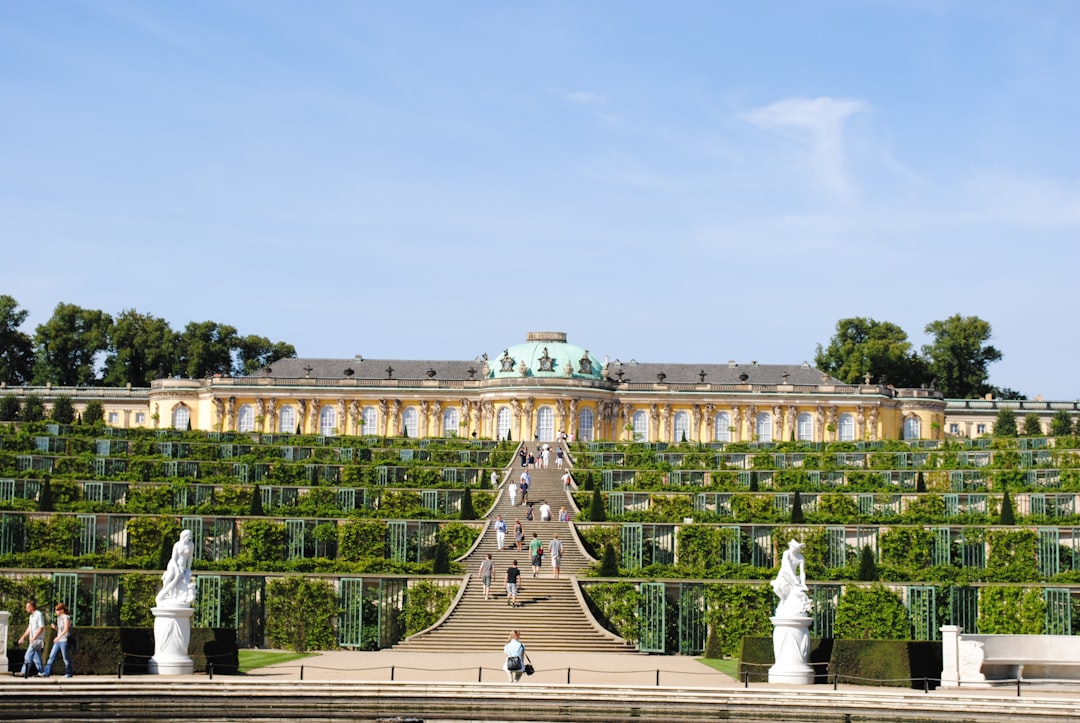 Royal Łazienki Garden (Photo via Unsplash)