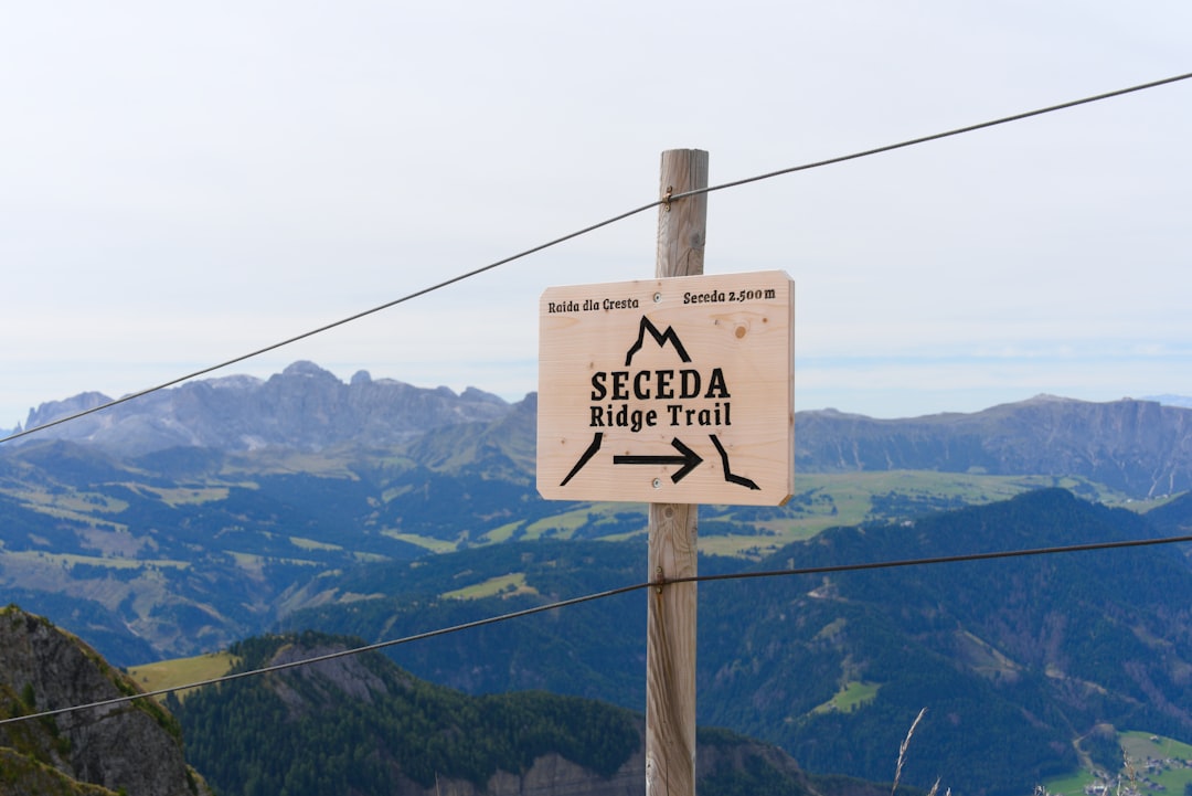 Seceda viewpoint peaks (Photo via Unsplash)